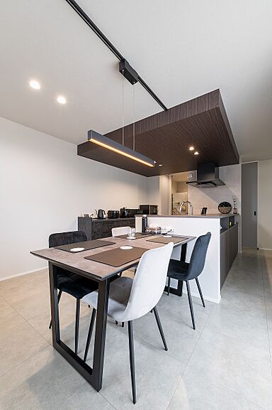 アイデザインホーム株式会社 広島支店の施工事例「大容量の収納と家事ラクを叶える動線の家」の画像3