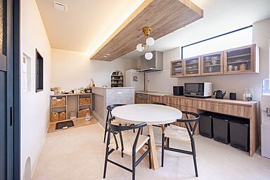 アイデザインホーム株式会社 広島支店の施工事例「愛犬と暮らすピットリビングのあるジャパンディスタイルの家」の画像7