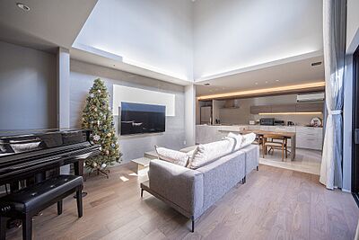 ホテルライクスタイルのリビング アイデザインホーム株式会社 山陽支社 福山支店の事例画像