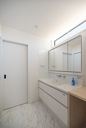 アイデザインホーム株式会社 山陽支社 福山支店の施工事例「セカンドリビングとシアタールームのあるホテルライクな家」の画像6