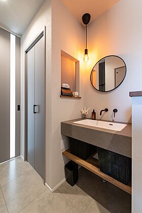 SKIP&カフェデザイン アイデザインホームの施工事例「大容量の収納と家事ラクを叶える動線の家」の画像6