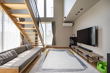 SKIP&カフェデザイン アイデザインホームの施工事例「家族の未来を見据えた可変性と快適さを叶えた家」の画像