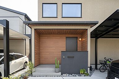 SKIP&カフェデザイン アイデザインホームの施工事例「開放感あふれる吹抜けと暮らしやすい家事ラク動線のある家」の画像2