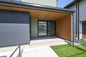 SKIP&カフェデザイン アイデザインホームの施工事例「家族のこだわりが詰まった箱型ヌックと回遊動線のある家」の画像2