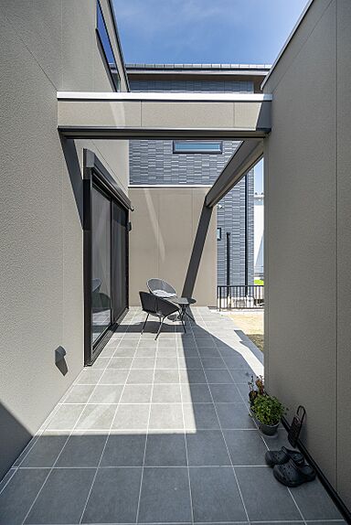 アイデザインホーム株式会社 東海支店の施工事例「アクアリウムと吹抜のある 明るい玄関で迎える家」の画像5