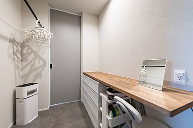 アイデザインホーム株式会社 東海支店の施工事例「大容量の収納と家事ラクを叶える動線の家」の画像7