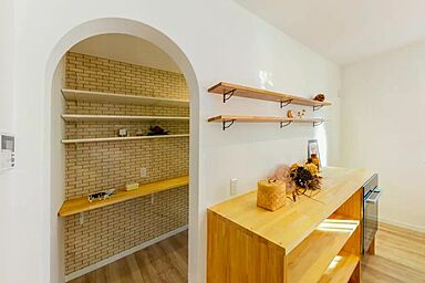 アオイホーム株式会社の施工事例「【もこもこ仕上げの塗り壁とさんかく屋根のお家】栃木市」の画像5