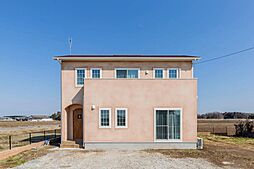 アオイホーム株式会社の施工事例「【塗り壁にしかできない】雰囲気のある広々玄関のお家」の画像