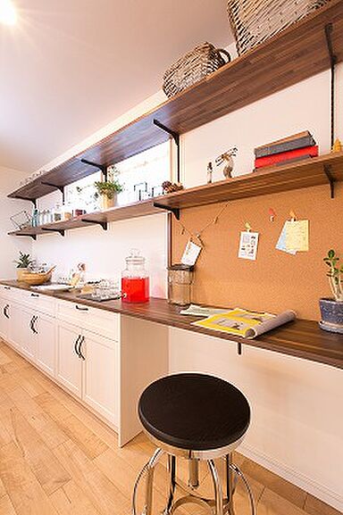 ユニバーサルホーム 南彦根店の施工事例「【2階建て/4LDK】暮らしにリズムが生まれる空間構成の住まい」の画像7