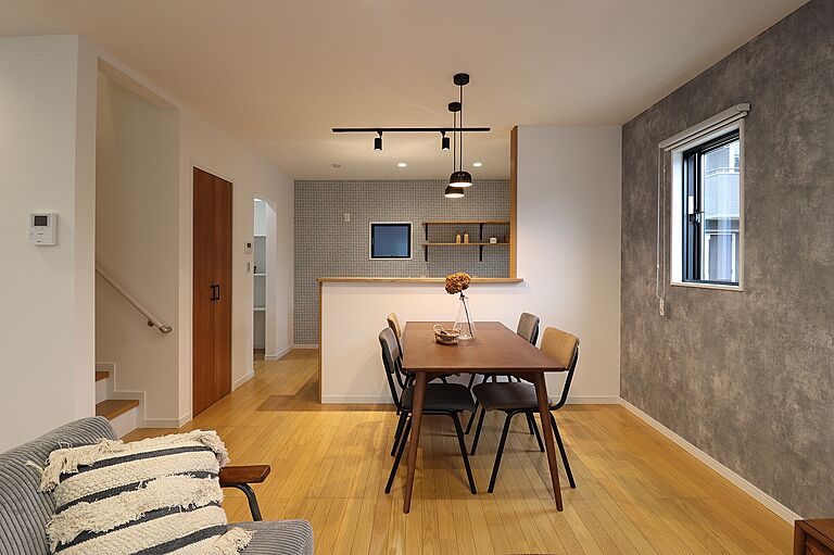 ユニバーサルホーム 八日市店の公式画像_リビング3