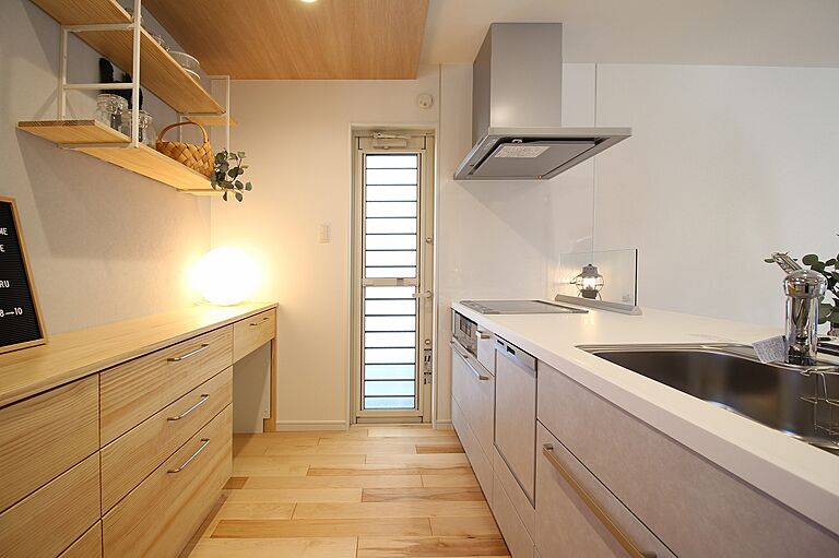 ユニバーサルホーム 八日市店の公式画像_キッチン5