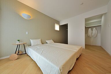 ユニバーサルホーム 南彦根店の施工事例「陽だまりと開放感に包まれる、ハイリビングの家」の画像6