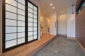 ユニバーサルホーム 南彦根店の施工事例「【2階建て/4LDK】回遊動線に優れたインテリアにもこだわった住まい」の画像8