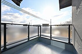 ユニバーサルホーム津店 【ユニバーサルホーム加盟法人上棟ランキング25年連続1位】の施工事例「【2階建て/4LDK】ホテルライクな名前のない家事を助ける住まい」の画像8