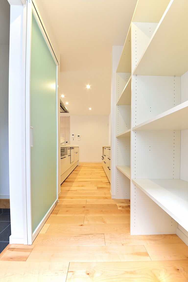 ユニバーサルホーム津店 【ユニバーサルホーム加盟法人上棟ランキング25年連続1位】の公式画像_収納8