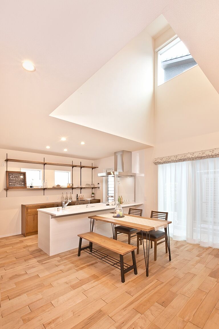 ユニバーサルホーム津店 【ユニバーサルホーム加盟法人上棟ランキング25年連続1位】の公式画像_キッチン5