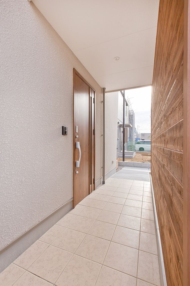 ユニバーサルホーム津店 【ユニバーサルホーム加盟法人上棟ランキング25年連続1位】の公式画像_玄関8