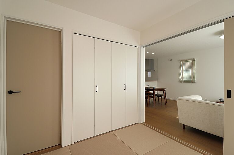 ユニバーサルホーム津店 【ユニバーサルホーム加盟法人上棟ランキング25年連続1位】の公式画像_和室4