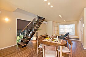 【ビギンズの家】ワークホームズ 近江八幡店の施工事例「【2階建て/4LDK】オープン階段のある和テイストの住まい」のメイン画像