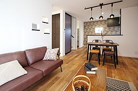 【ビギンズの家】ワークホームズ 近江八幡店の施工事例「【2階建て/4LDK】アメリカンカジュアルな住まい」の画像1