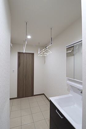 【ビギンズの家】ワークホームズ 近江八幡店の施工事例「中庭を住まいの中心に。わんちゃんと一緒に暮らす平屋。」の画像5