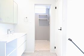 【ビギンズの家】ワークホームズ 近江八幡店の施工事例「【2階建て】間接照明とフロアタイルで叶える上質空間」の画像5