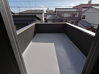 株式会社七福ホームの施工事例「好きなものに囲まれた 憧れのインダストリアルな家」の画像3