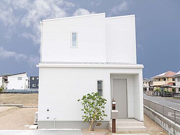 ヘルシーホームの施工事例「ナチュラルモダンで真っ白な家」の画像