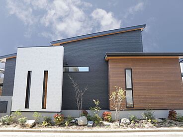 ヘルシーホームの施工事例「多彩な外観の家」の画像