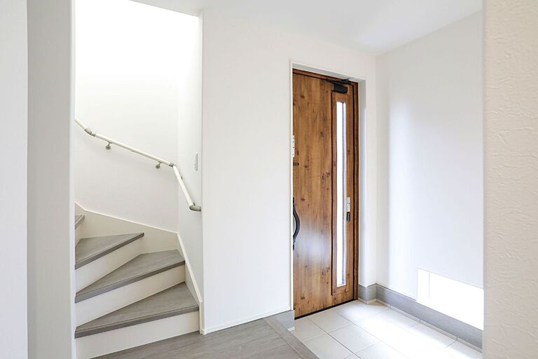 ヘルシーホームの公式画像_階段2