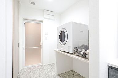 ヘルシーホームの施工事例「暮らしにメリハリを。キッチン・ダイニング・リビングの心地よい調和」の画像2