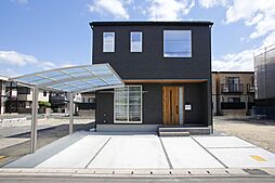 ヘルシーホームの施工事例「大きな窓が印象的。光とデザインで魅せる黒の家」の画像