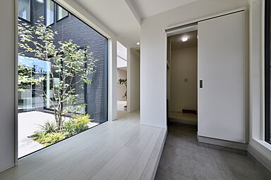 株式会社エイトの施工事例「ホテルライクな住空間の家|大分県K様邸」の画像3