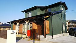 やすら木ほーむ 五藤社寺建設株式会社の施工事例「広いLDKに大きな丸太の梁」の画像