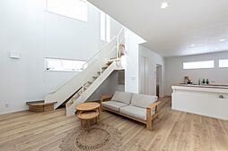 豊栄建設株式会社の施工事例「日常がもっと楽しくなる、つながる住まい」の画像