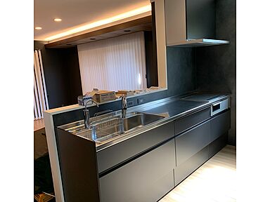 愛ホーム 株式会社高屋組の施工事例「南丹市 黒を基調にしたかっこいい家」の画像