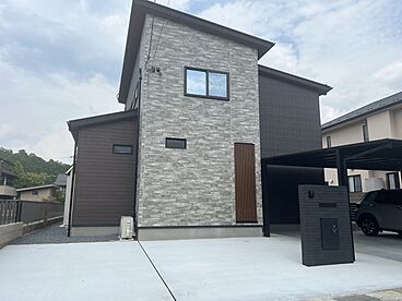 愛ホーム 株式会社高屋組の施工事例「【南丹市/家事動線/こだわり照明】LDKを中心にぐるっとつながる心地いいお家」の画像