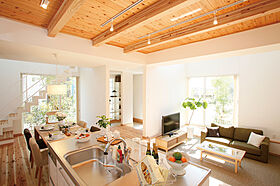 チェックハウス+長野東信(池田建設)【佐久平スタジオ】の施工事例「キッチンが家の中心にある家」の画像2