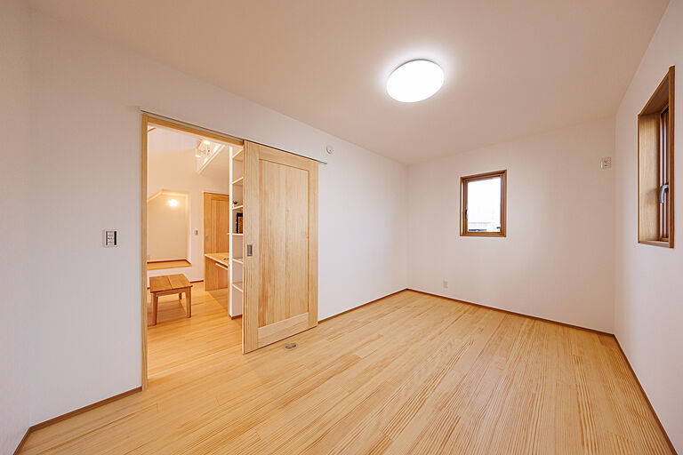 チェックハウス+長野東信(池田建設)【佐久平スタジオ】の公式画像_洋室8