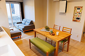 チェックハウス+長野東信(池田建設)【佐久平スタジオ】の施工事例「考えられた4LLDK30坪の2階建」の画像2