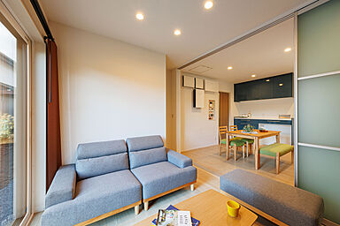 チェックハウス+長野東信(池田建設)【上田スタジオ】の施工事例「考えられた4LLDK30坪の2階建」の画像3