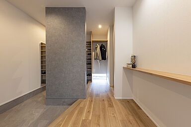 チェックハウス+長野東信(池田建設)【佐久平スタジオ】の施工事例「プライベートな中庭と吹き抜けのある家」の画像5