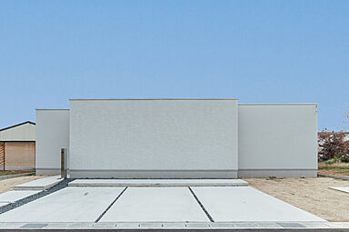 チェックハウス+長野東信(池田建設)【佐久平スタジオ】の施工事例「北欧インテリアを取り入れた、シンプルで洗練された居住空」の画像