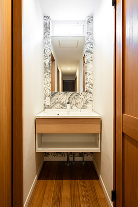 三陽工務店の施工事例「【シアタールーム/高性能】ワインセラー×11chiサラウンドシアター完備の邸宅」の画像8