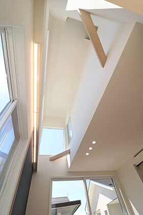 松本住宅展示場「テクノストラクチャー」/TOHO KENKO design studioの施工事例「長野市・36坪・全館空調 |「老後」と「セロトニン」をテーマにしたお家」のメイン画像