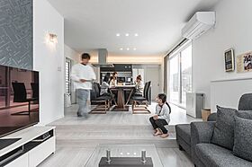 松本住宅展示場「テクノストラクチャー」/TOHO KENKO design studioの施工事例「須坂市・41坪・二世帯住宅・全館空調|三世代家族が住むセカンドリビングのある家」の画像1