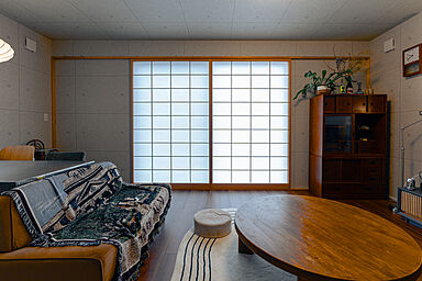 東邦建工株式会社の施工事例「【長野市/31坪】無機質なデザインと和の温もりが調和する、理想の住まい」の画像