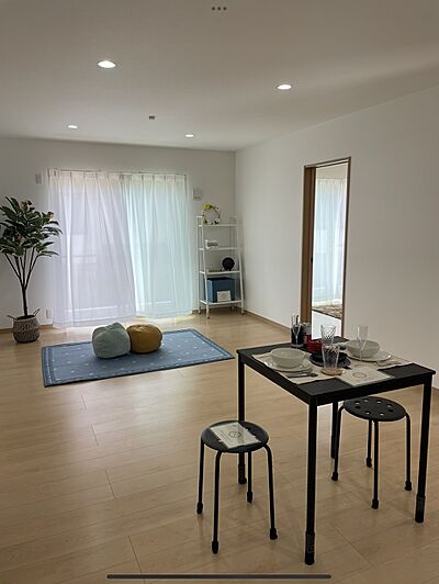 シンプルモダンスタイルのリビング 有限会社アンザイ工務所の事例画像