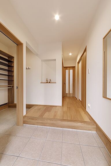 株式会社 芹工務店の施工事例「電気代高騰怖くない!太陽光パネルと蓄電池を搭載した高性能住宅」の画像8