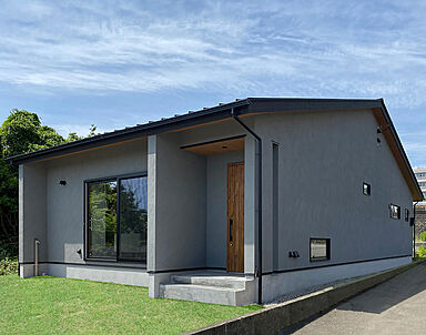 株式会社 芹工務店の施工事例「塗り壁で仕上げた 子育て世代の平屋」の画像10